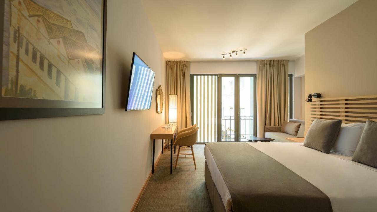 Fos Downtown Suites Афины Экстерьер фото